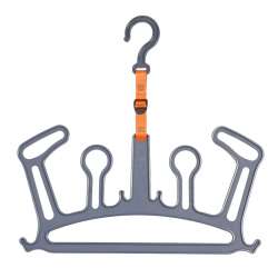 C-MONSTA WETSUIT HANGER V2 2026 – accessoire néoprène.