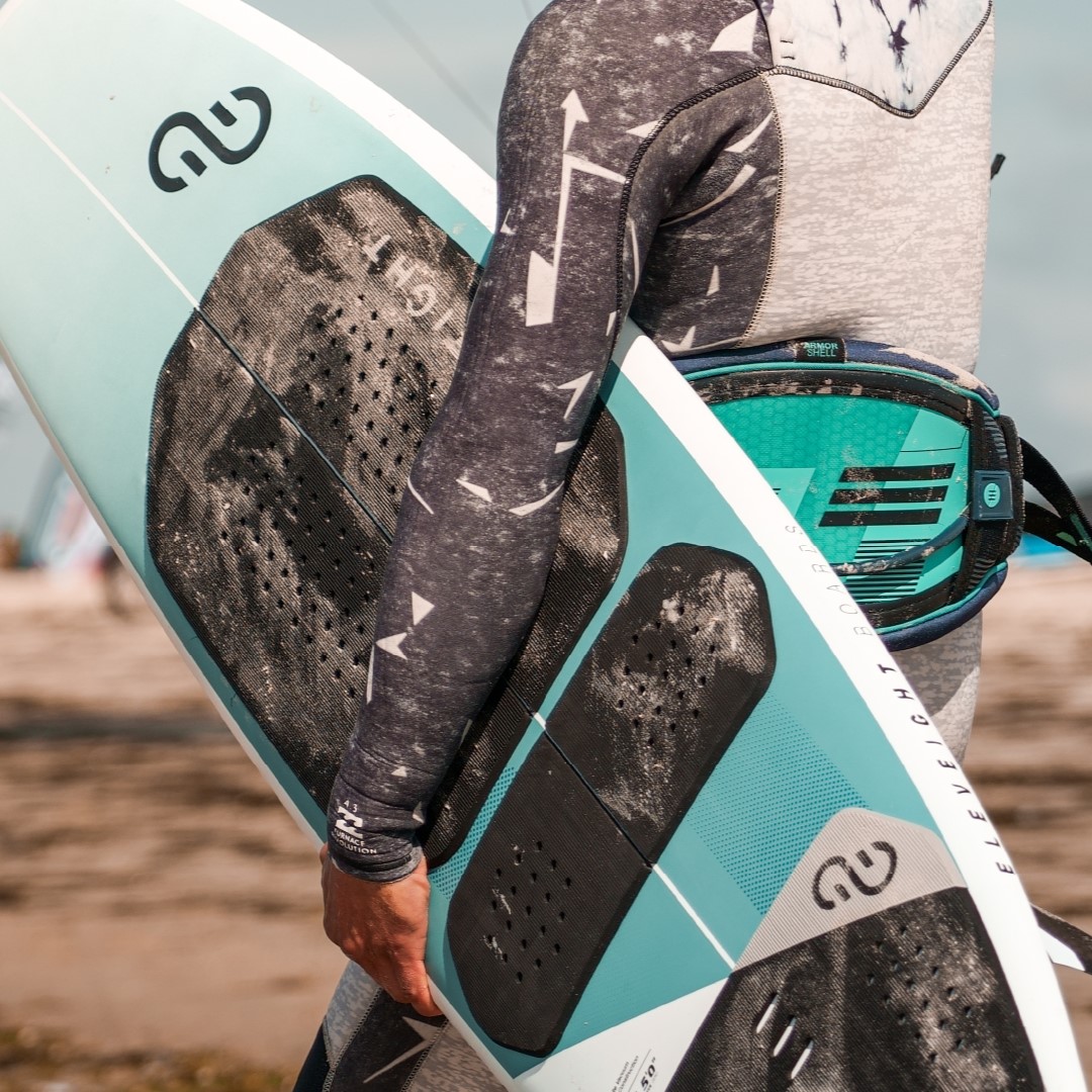 SURFKITE ELEVEIGHT ESCAPE V2 2023